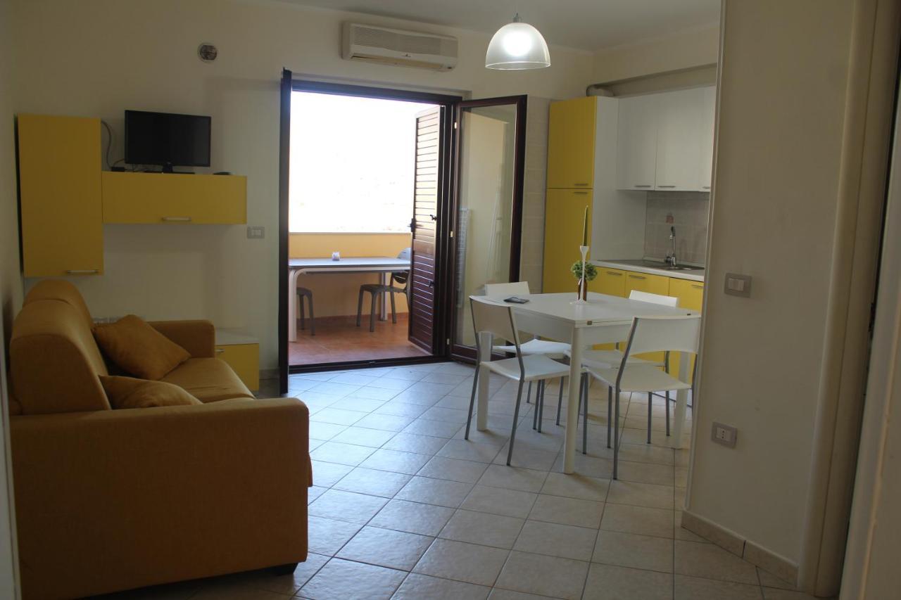 Il Borgo Della Marinella Case Vacanze 阿曼泰阿 外观 照片