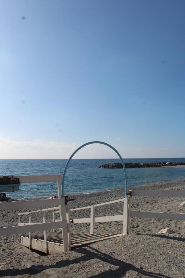 Il Borgo Della Marinella Case Vacanze 阿曼泰阿 外观 照片