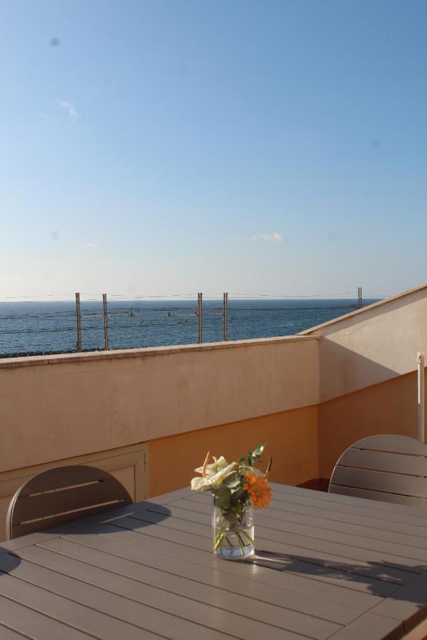 Il Borgo Della Marinella Case Vacanze 阿曼泰阿 外观 照片